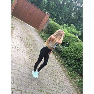 Paar sucht Frau