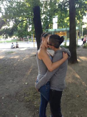 Lesbisches Paar erfüllt Herren Traum vom Blowjob von 2 Fraue